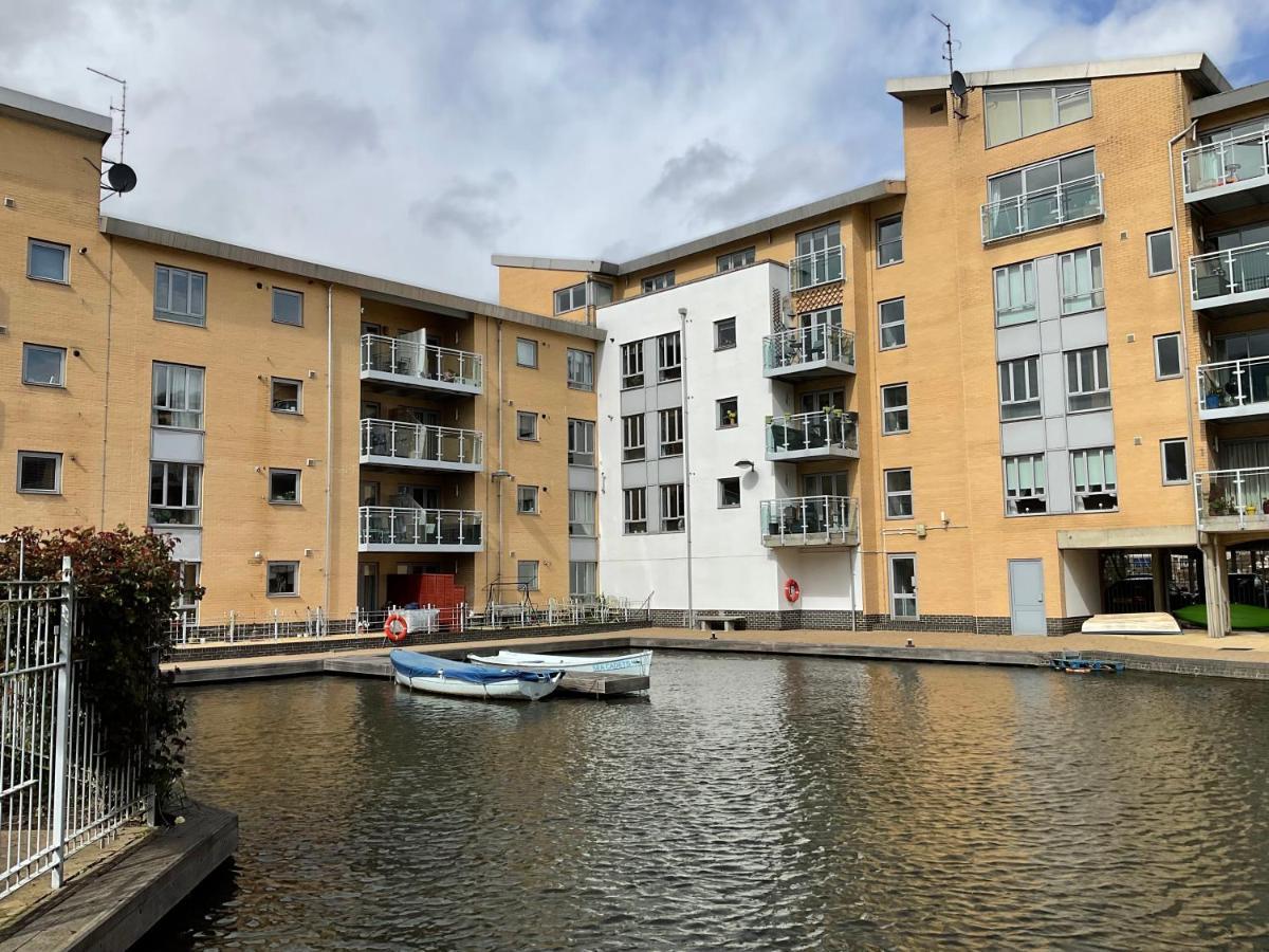 Beautiful Riverview Apartment Chelmsford Exteriör bild
